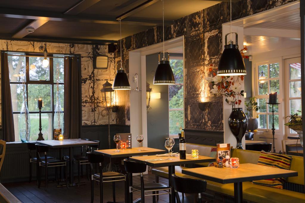 Cafe Brasserie Het Heerenhuis Het Kalf Luaran gambar